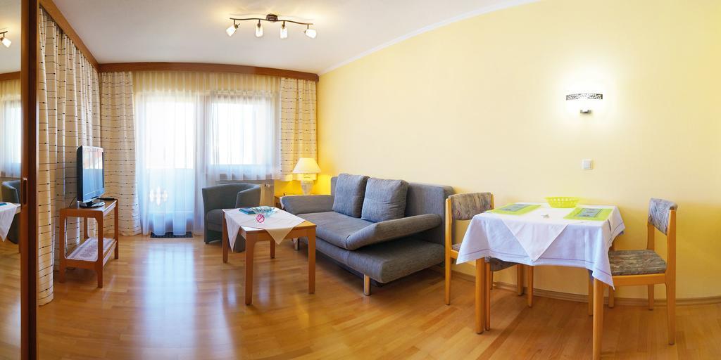 Haus Renate Hotel Bad Füssing Стая снимка
