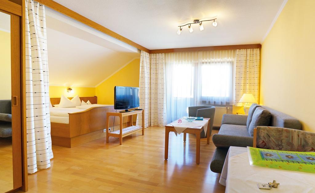 Haus Renate Hotel Bad Füssing Стая снимка